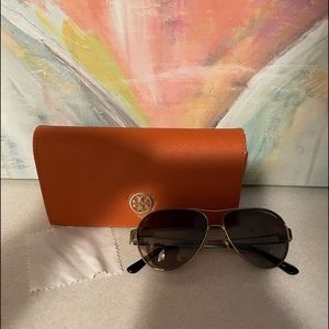 Womens Aviator Tory Burch sunglasses